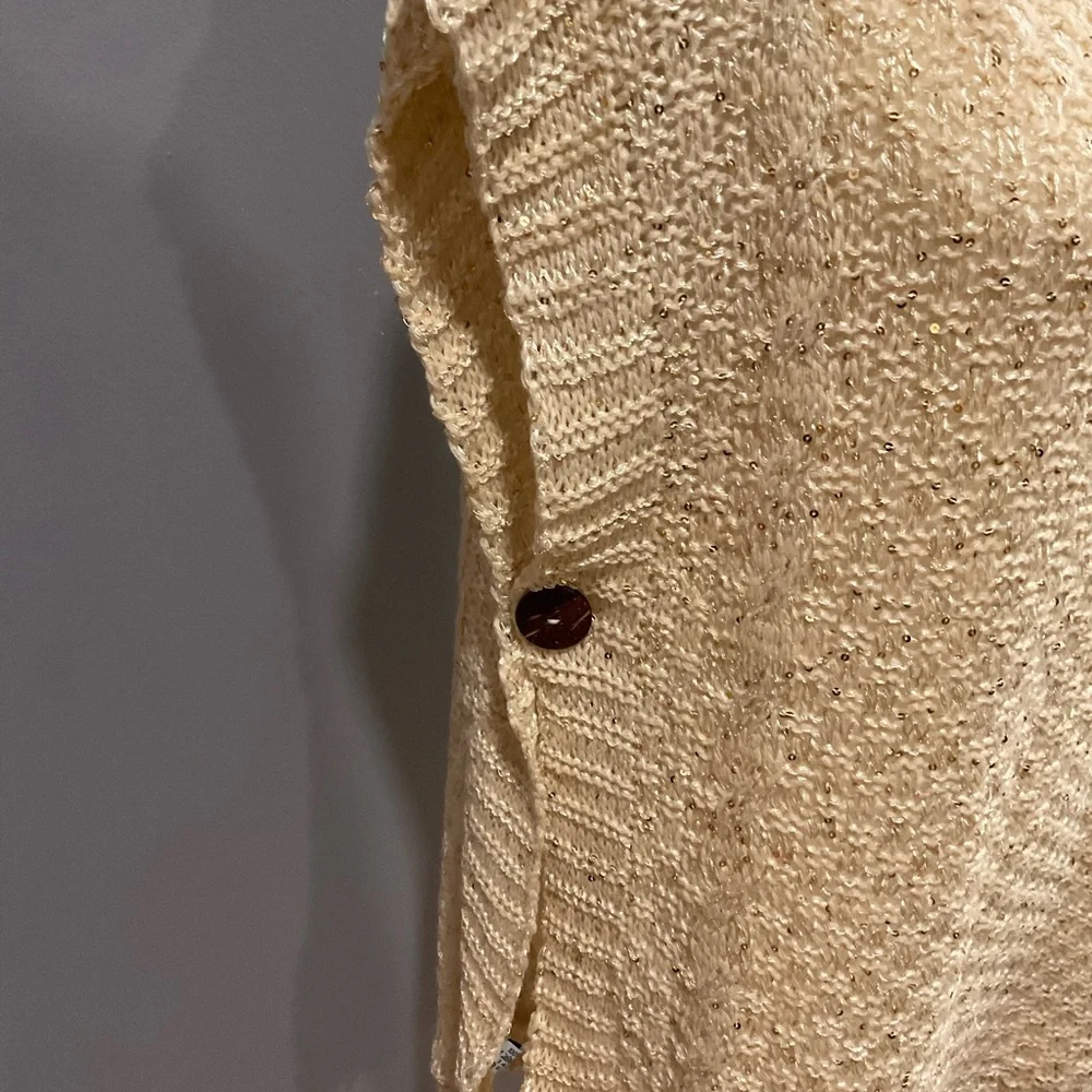 Sweater - Picture 5 of 8